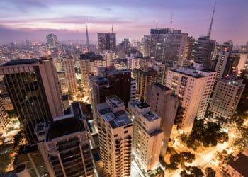 Pagando aluguel de um imóvel, não consigo guardar dinheiro. É melhor financiar?